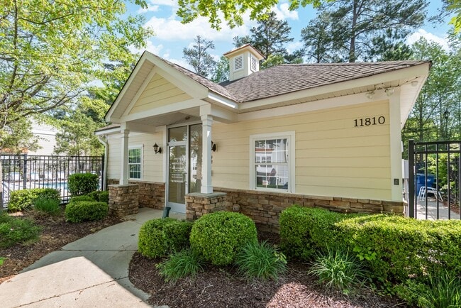 Building Photo - Available Now! Pet-Friendly 3-Story Townhome Near Wake Forest – Get $500 Off Your First Month!