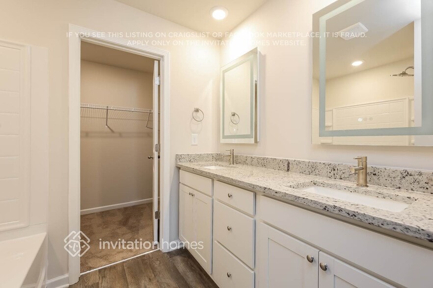 Building Photo - 230 Green Pasture Rd