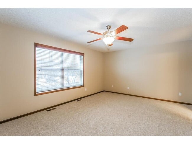 Building Photo - 15640 60th Ave N