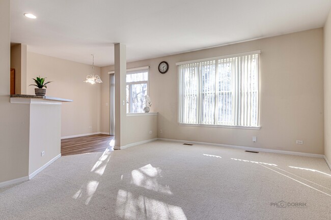 Building Photo - 348 Pine Lake Cir