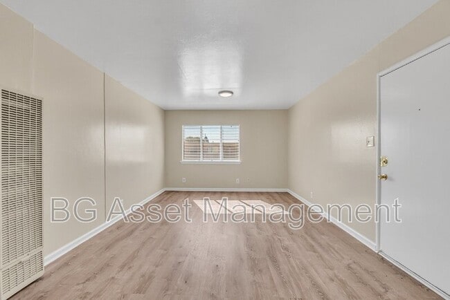 Building Photo - 156 Marina Way