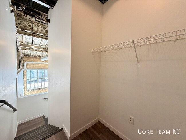 Building Photo - 1180 E 30th St
