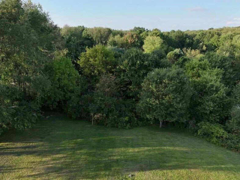 Building Photo - 2043 Rolling Meadows Ln