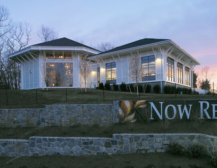 The Preserve at Walpole 100 Hilltop Dr Walpole MA 02081 Apartment