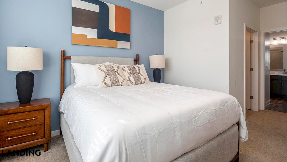 Building Photo - 4670 Merchants Park Cir