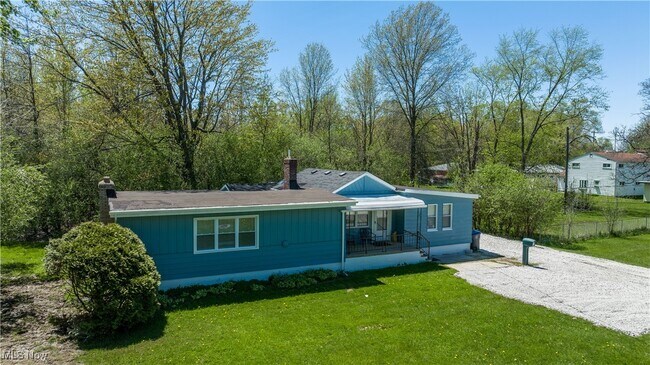 Primary Photo - 99 Smith St