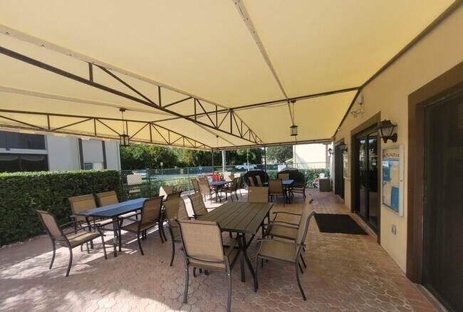 Building Photo - 3626 La Mar Ct