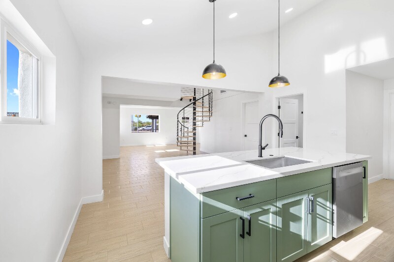 Building Photo - 1327 W Speedway Blvd