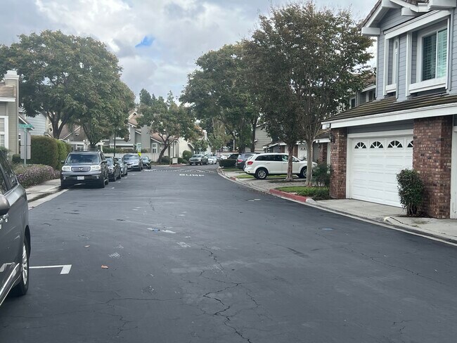 Building Photo - 2266 Aspen St