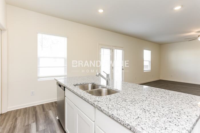 Building Photo - 93 Rowlett Pl