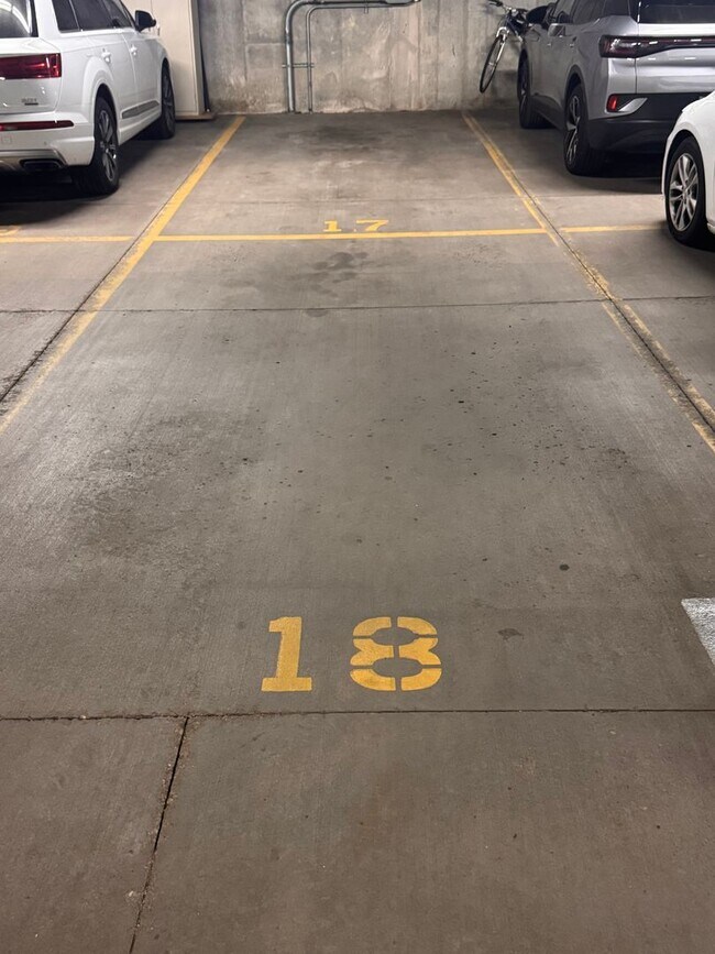 Building Photo - FEBRUARY MOVE-IN SPECIAL FOR QUALIFIED APPLICANTS - Absolutely Gorgeous 2 BR, 2 BA Condo Just Ste...