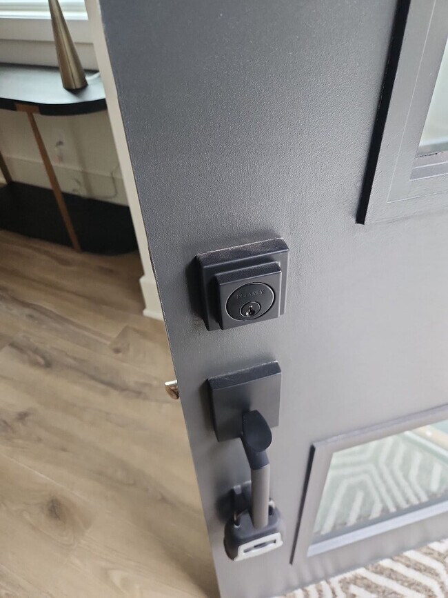 Building Photo - 1315 16th Ave S