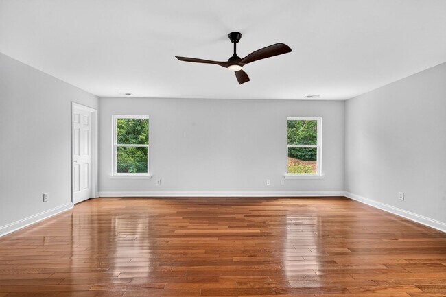 Building Photo - 4007 Jockey Club Circle