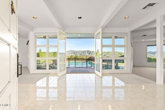 Building Photo - 13922 Foothill Rd