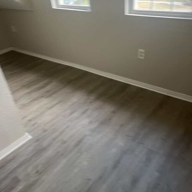 Building Photo - 3233 W 50th St