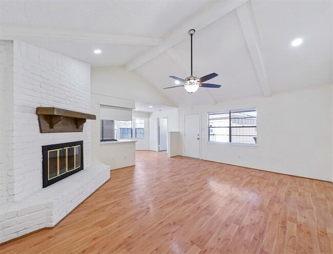 Building Photo - 14006 Briarworth Dr