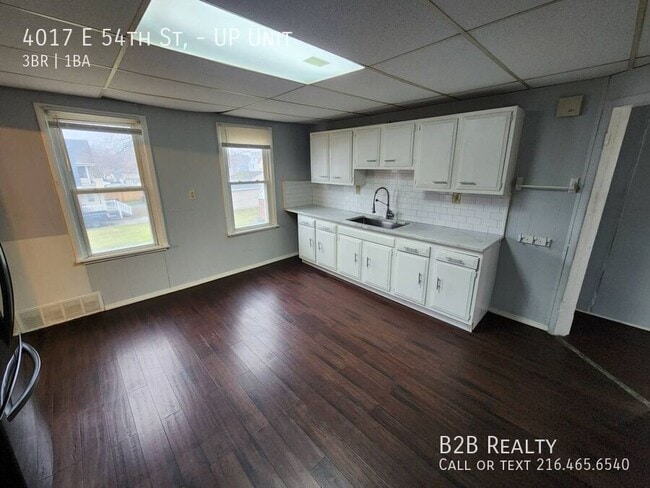 Building Photo - 4017 E 54th St