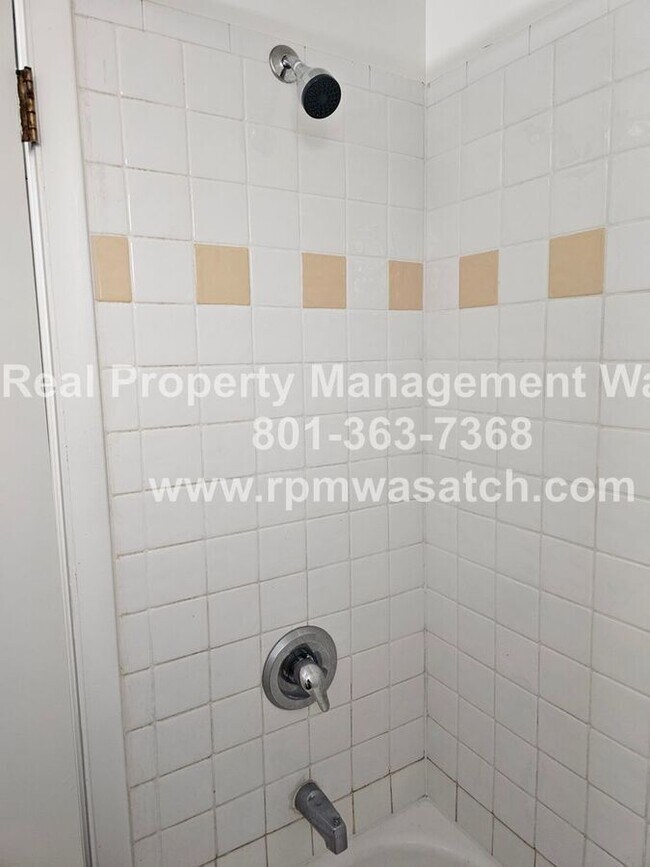 Building Photo - 7725 S 1530 W