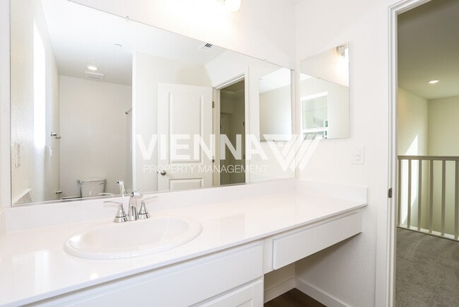 Building Photo - 1172 Bengal Lp