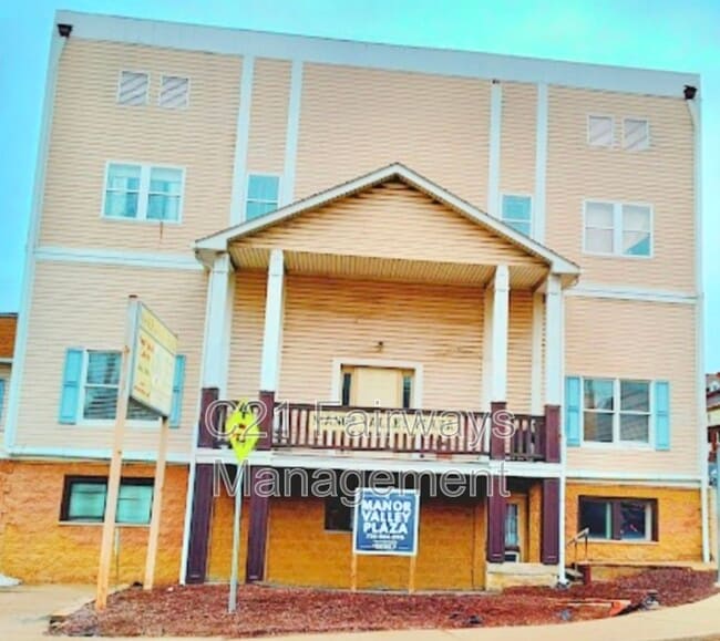 Building Photo - 40 Race St