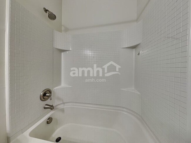 Building Photo - 280 Cameron St