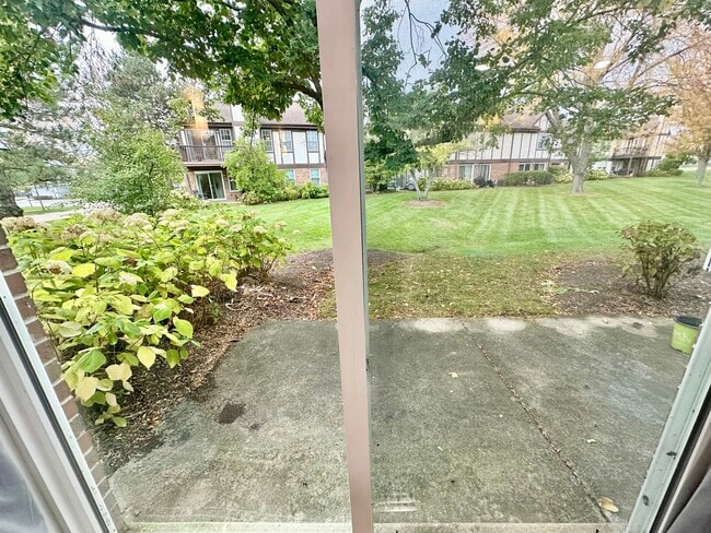 Building Photo - 1234 Churchill Ct