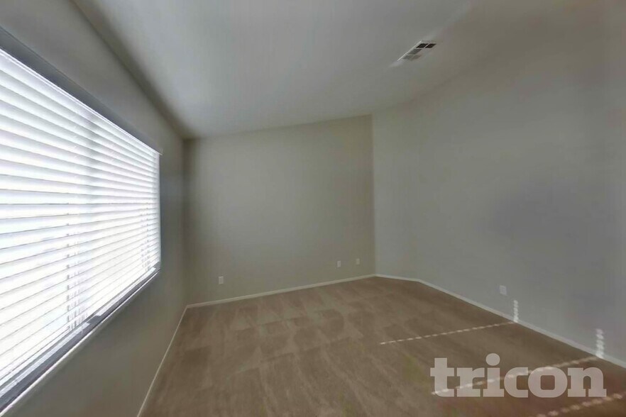 Building Photo - 604 Lively Fiesta Way