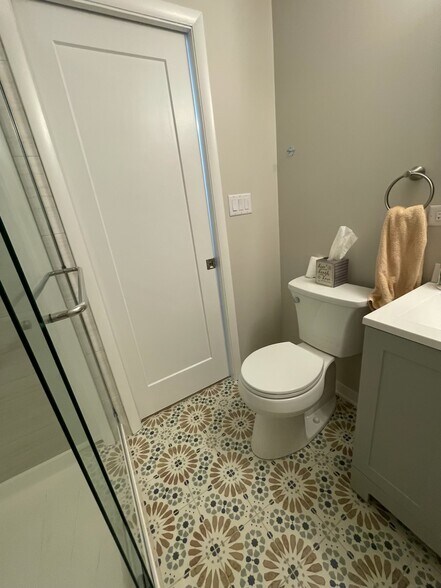 Building Photo - 7202 W Crain St