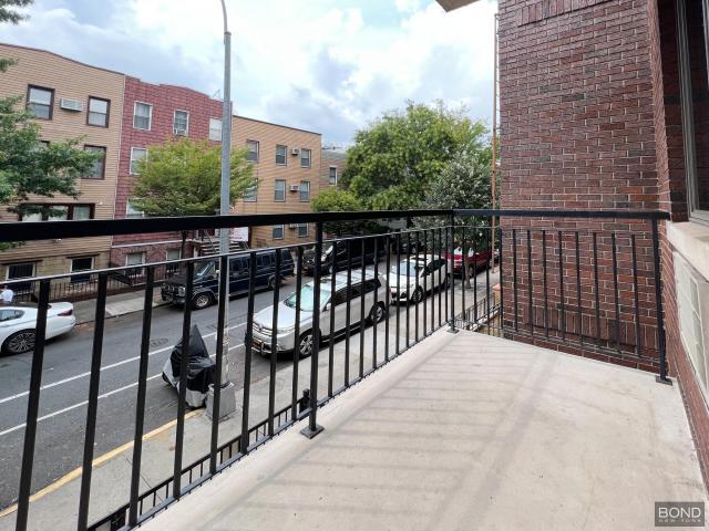 Building Photo - 3 bedroom in Brooklyn NY 11222