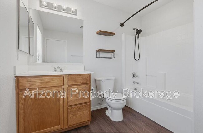 Building Photo - 3332 S Bowman Rd