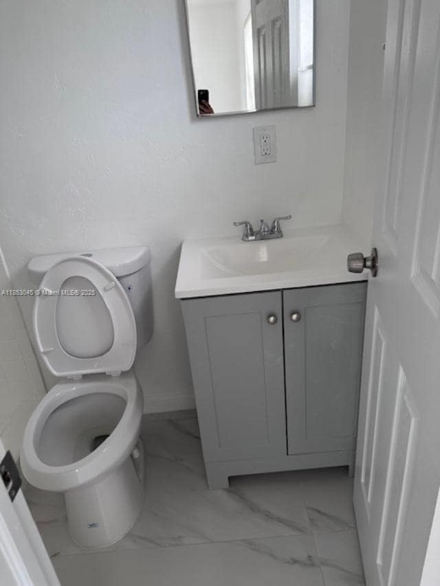 Building Photo - 4285 SW 48th Ct