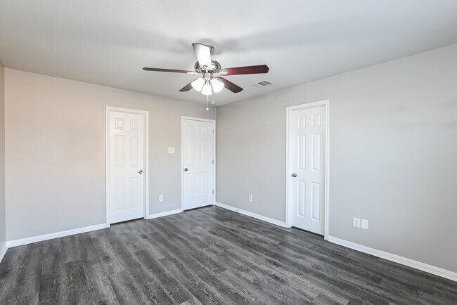 Building Photo - 21446 Wilona Way