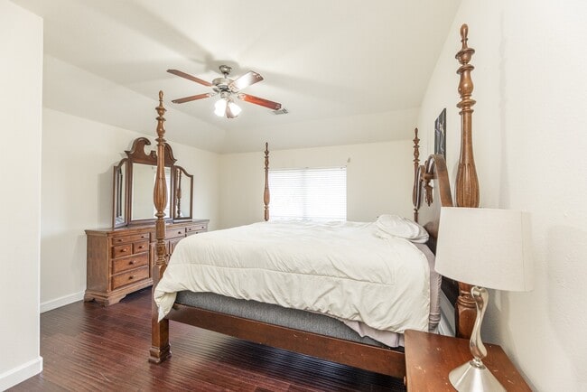 Building Photo - 14842 Grand Corral Ln