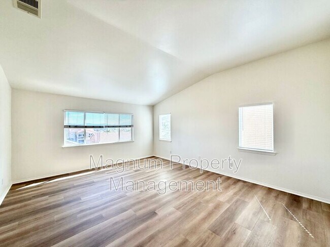 Building Photo - 31409 Orchard Ln