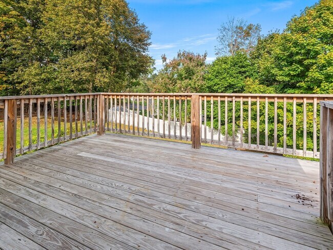 Building Photo - 26 Sidney St