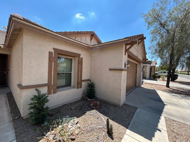 Building Photo - Spacious 3-Bedroom Home in Sought-After Jo...