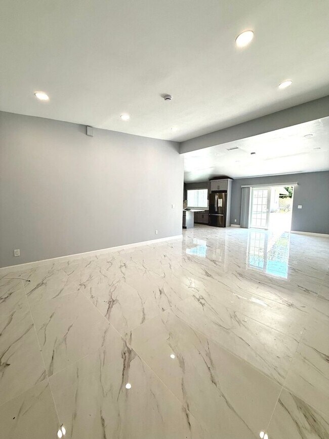 Building Photo - 17112 Ceredo Pl