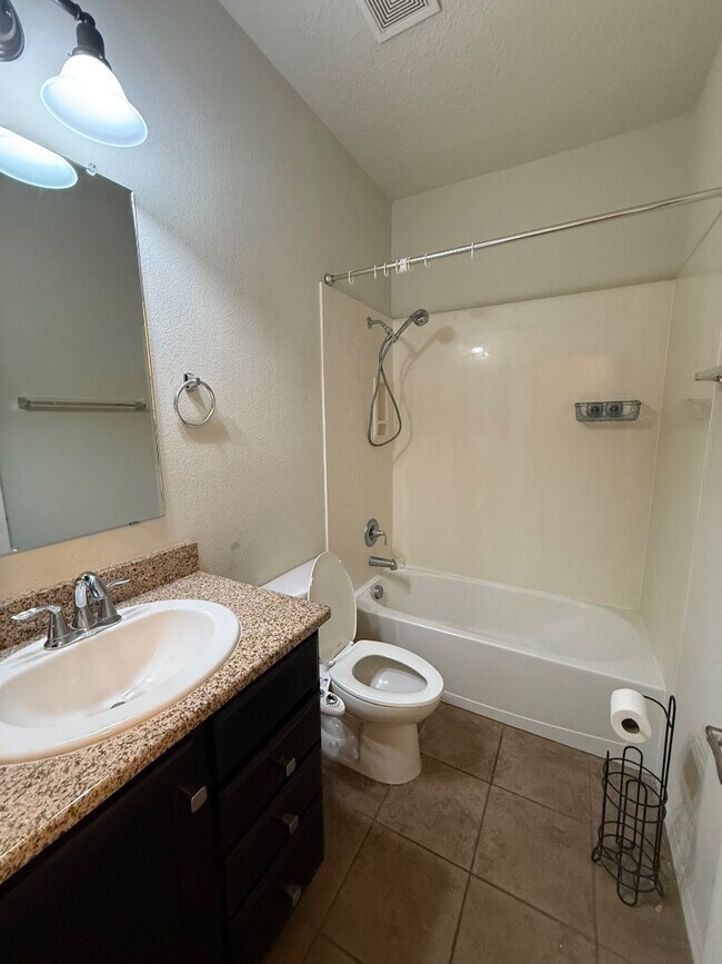 Building Photo - 12023 Pocono Rd SE