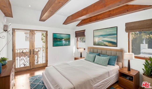 Building Photo - 12841 Landale St