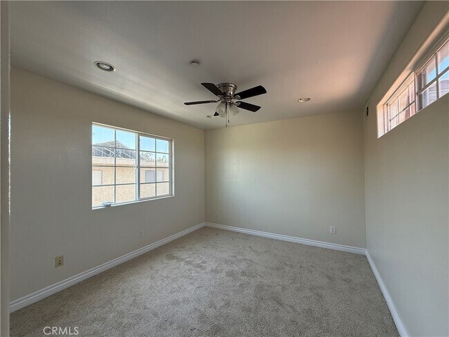 Building Photo - 418 W 223rd St