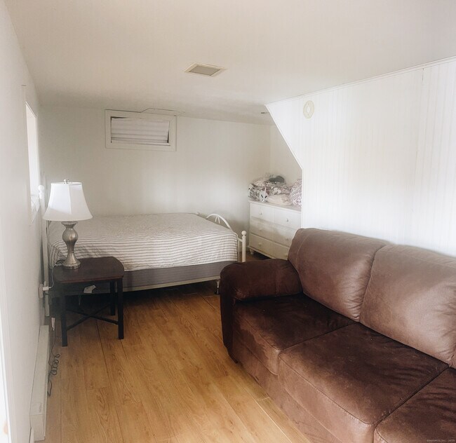 Building Photo - 66 Indian Spring Rd