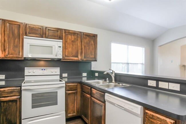 Building Photo - 10602 Harbor Canyon Dr