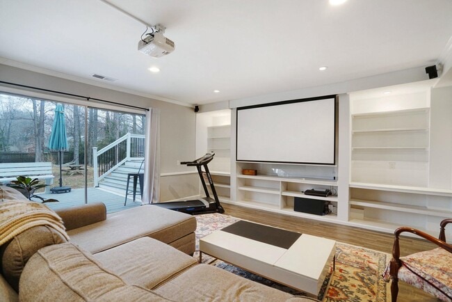 Building Photo - 8722 Falkstone Ln