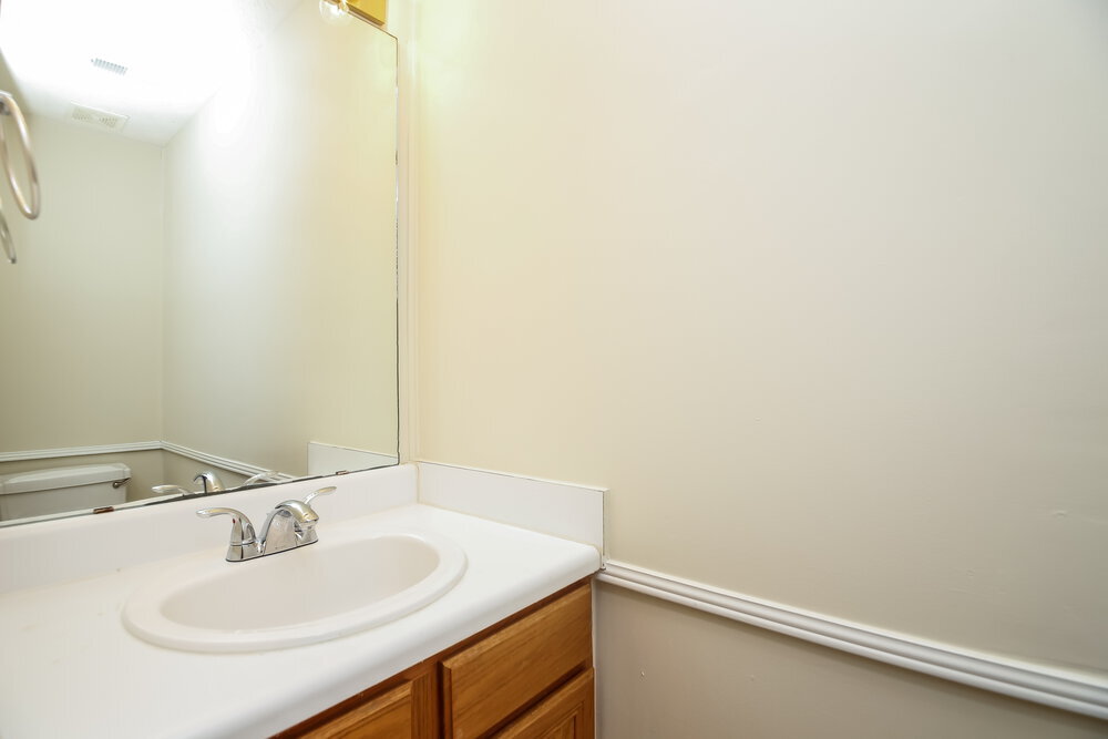 Building Photo - 3425 Sandlake Dr SW