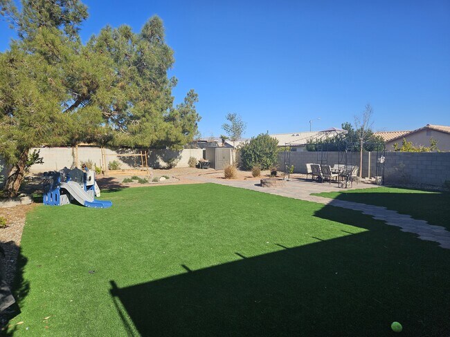 Building Photo - 3204 Snow Peak Dr