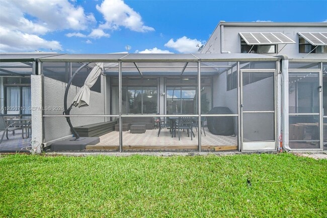 Building Photo - 11290 NW 14th Ct