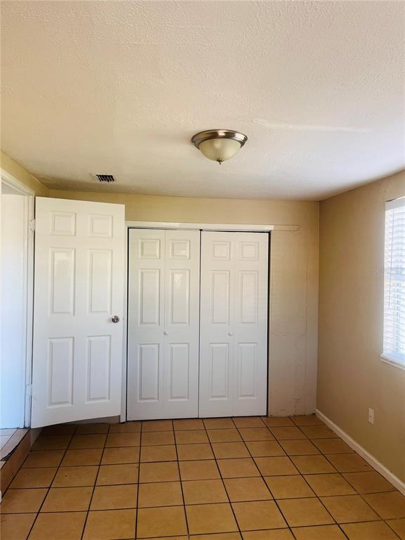 Building Photo - 76 Judith Ln