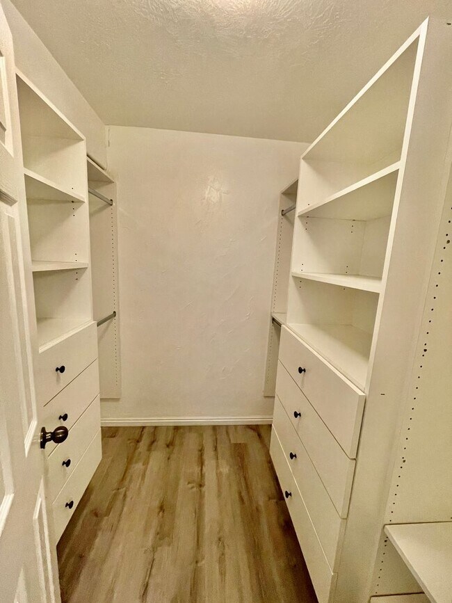 Building Photo - Pet-Friendly 4-BR Home in Washington Fields
