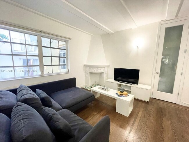 Building Photo - 439 15th St