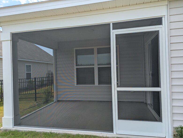 Building Photo - 4521 East Coast Ln
